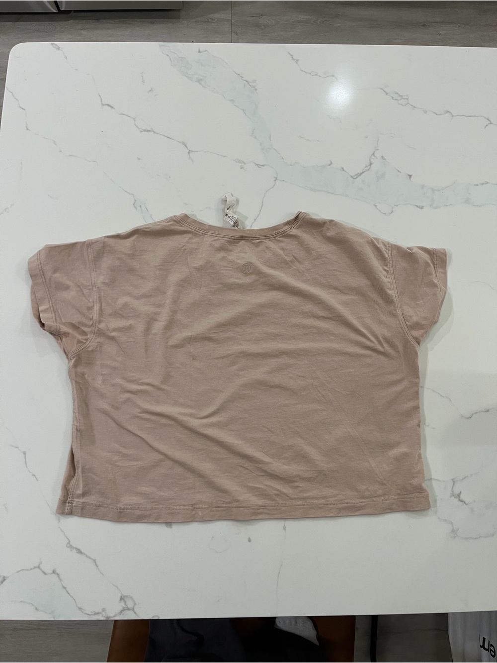 Lululemon cates tee 4